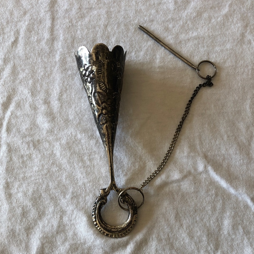Vintage Silver Tusie-Mussie Flower Bouquet Holder or Candle Snuffer - Picture 8 of 16